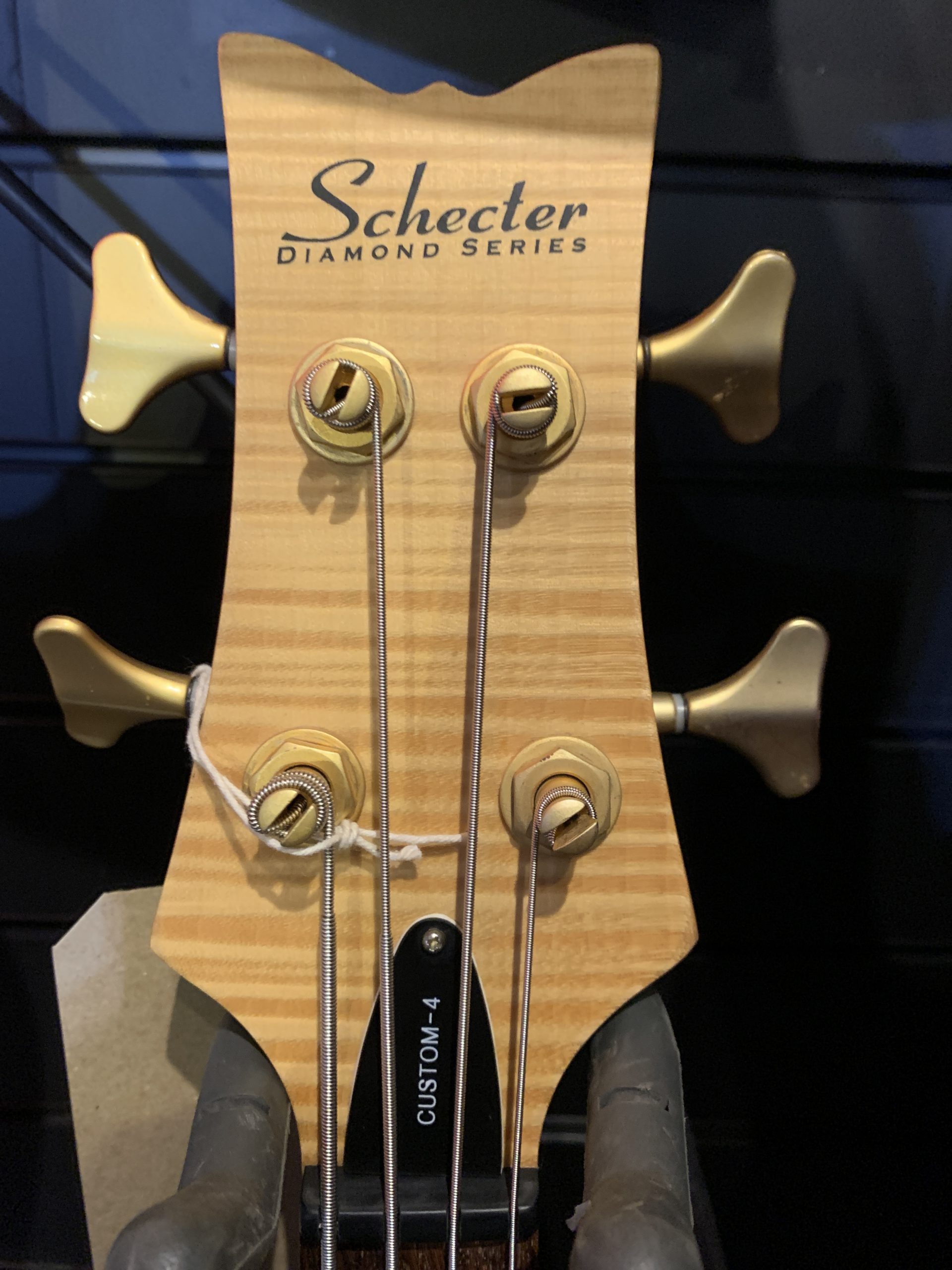 Schecter Stiletto custom 4 natural satin - CC Music Shop