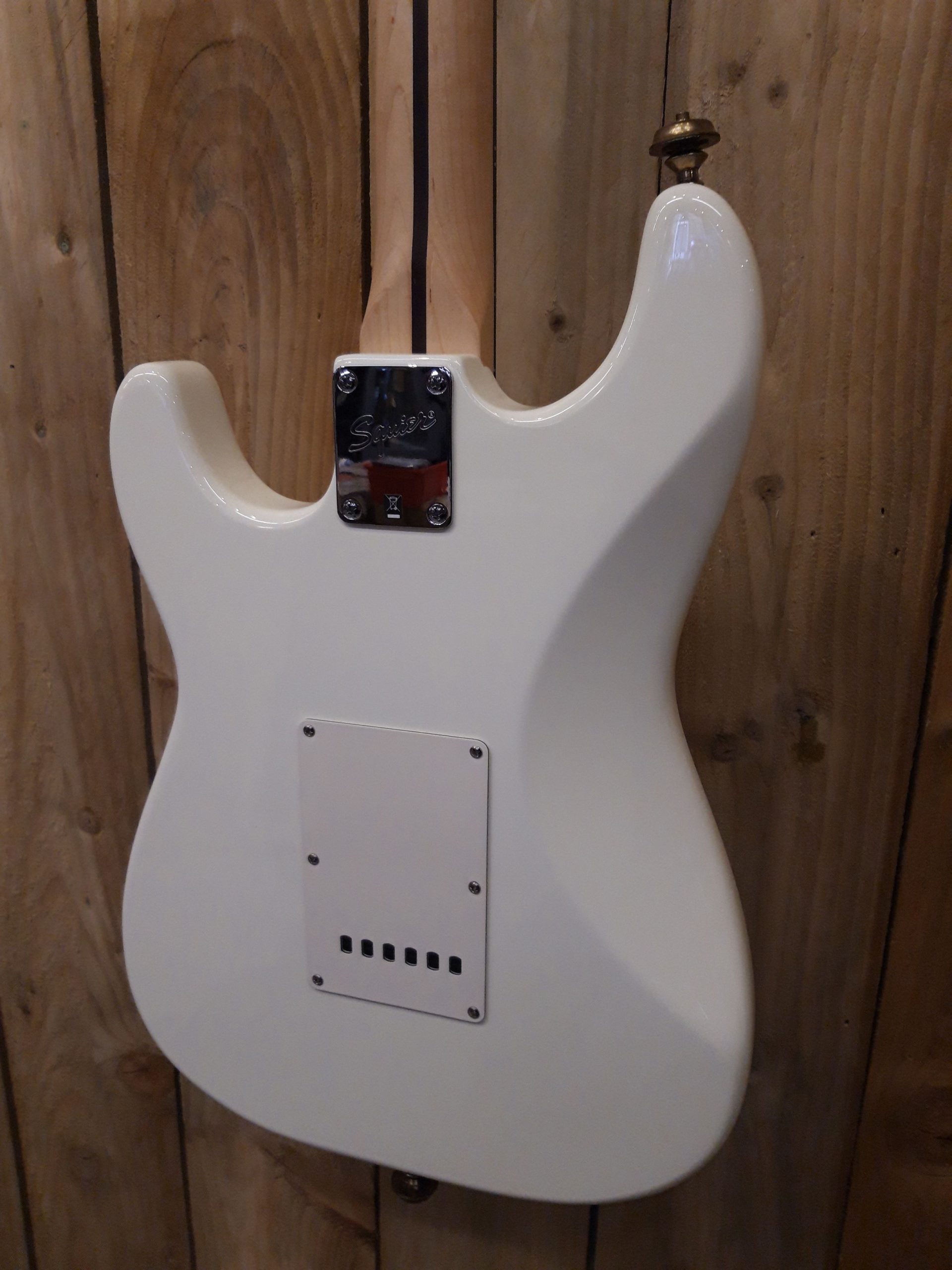 Squier Deluxe 2007 Hot Rails Stratocaster in Olympic White - CC