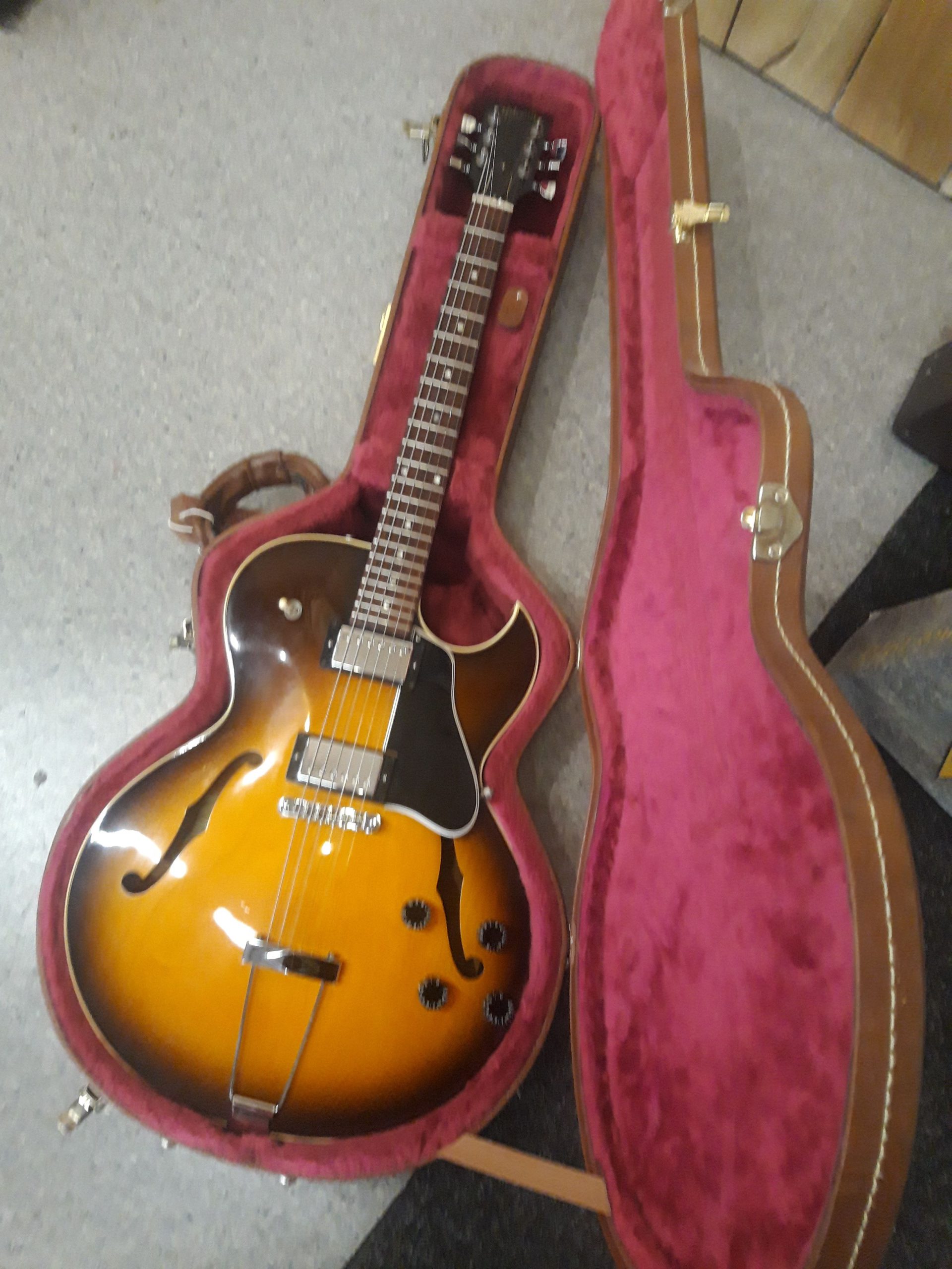 2000 Gibson Limited Edition ES-135 in Vintage Sunburst | Reverb