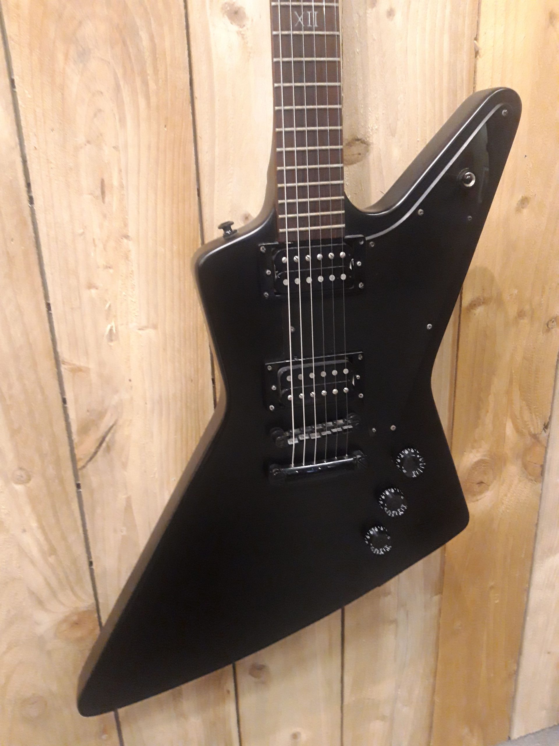 Epiphone 2002 Made in Korea Gothic '58 Explorer - CC Music Shop