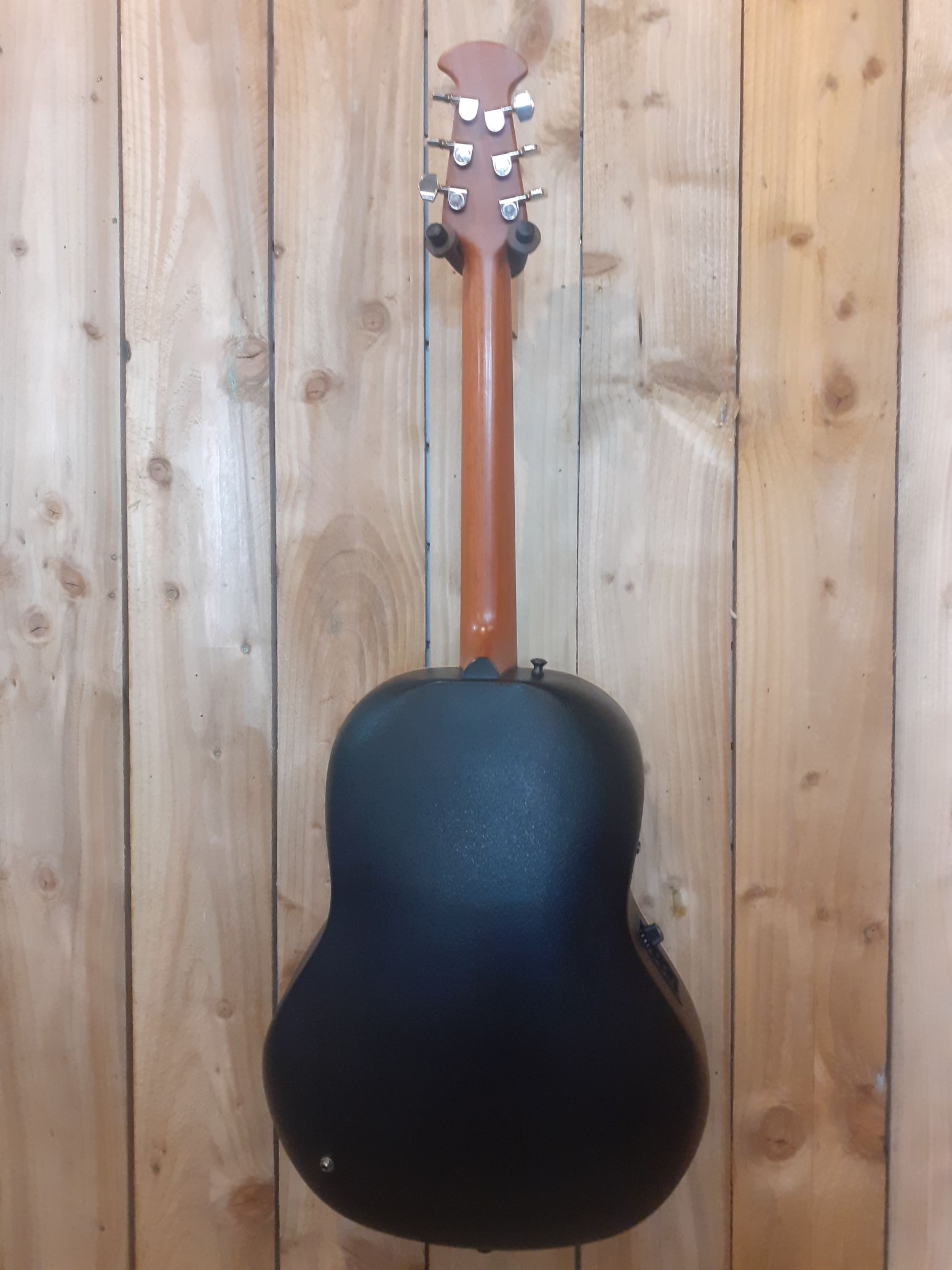 Ovation 1712 Custom Balladeer in Natural Finish - CC Music Shop