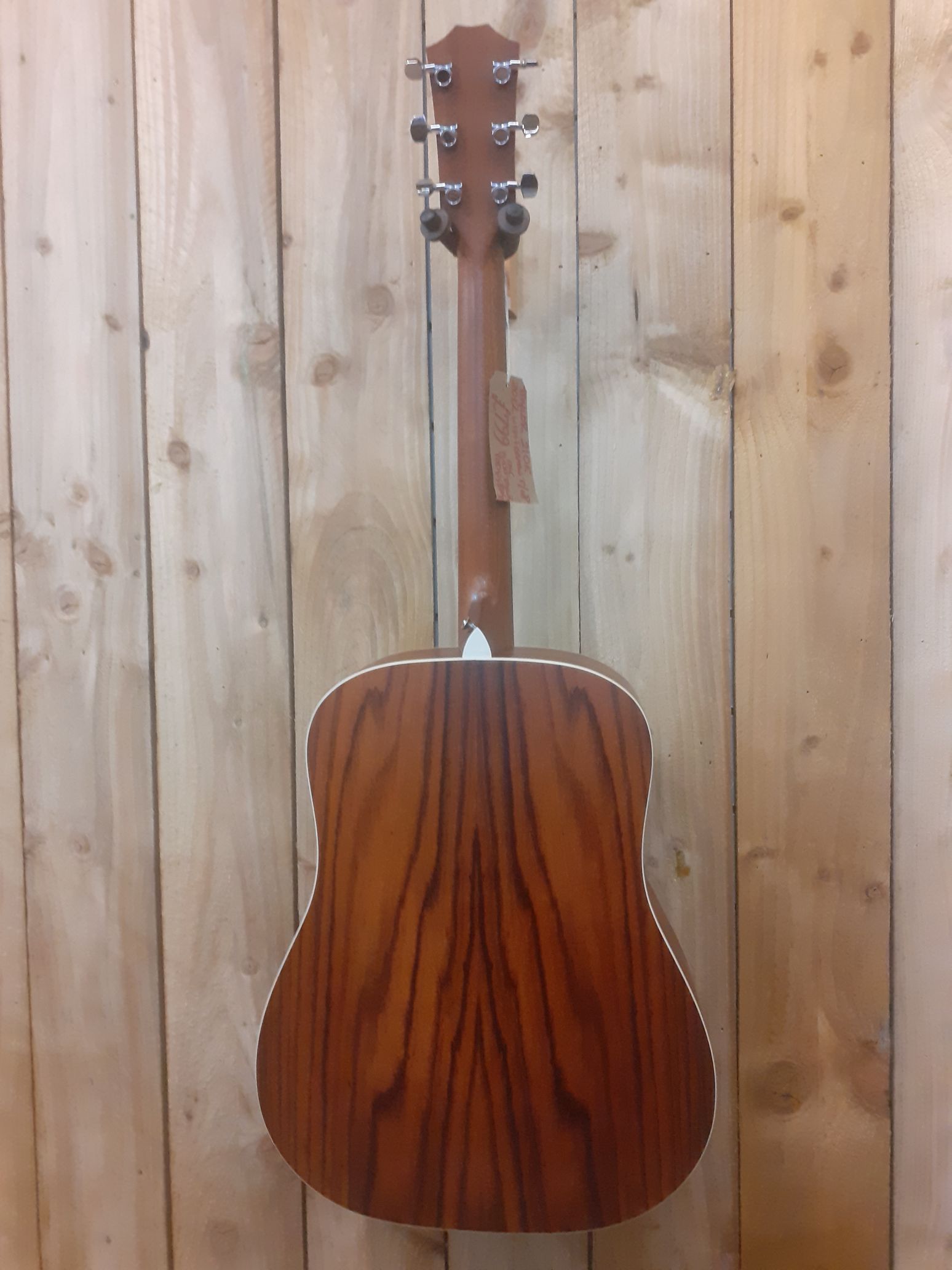 Taylor 210 2012 Dreadnought Acoustic Guitar with Fishman Pickup